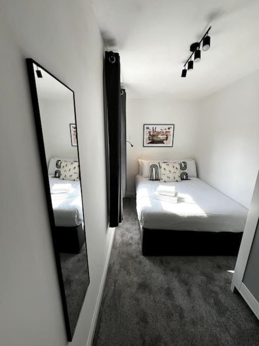 Central Chic 3 Bed, Great Location 温切斯特 外观 照片