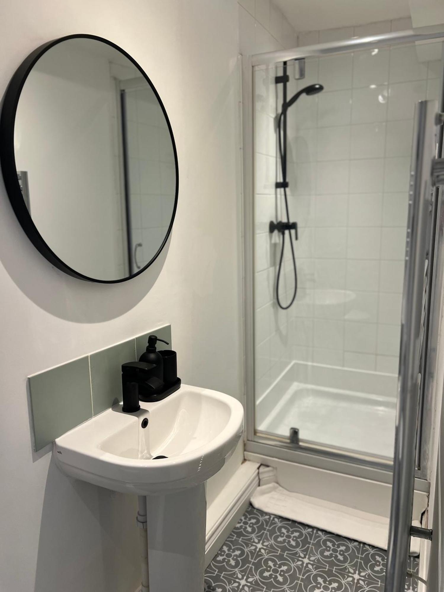 Central Chic 3 Bed, Great Location 温切斯特 外观 照片